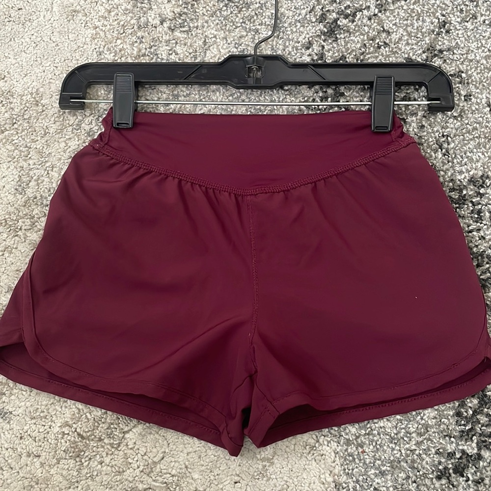 High wasted athletic shorts wren twice